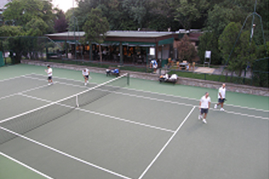 Koç Spor Şeliği Tenis Turnuvası Bağlarbaşı Koru’da Tüm Hızıyla Devam Ediyor