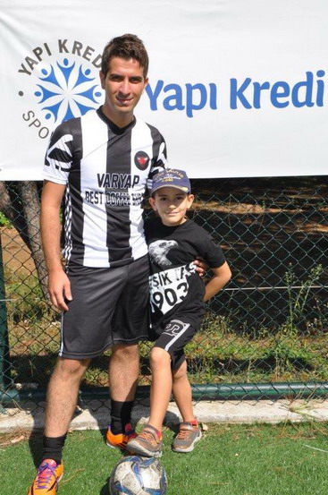 Futbol Turnuvası’nın üçüncü haftasında ailelerin ilgisi görülmeye değerdi!