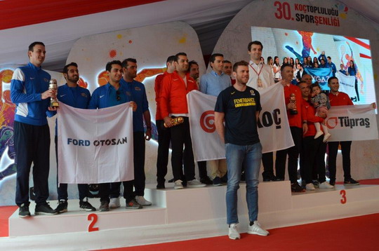 30. Koç Topluluğu Spor Şenliği görkemli bir kapanış töreniyle sona erdi!