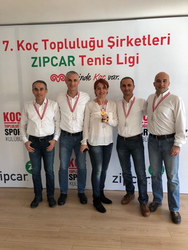Koç Topluluğu 7. Zipcar Tenis Ligi’nde şampiyon Yapı Kredi...