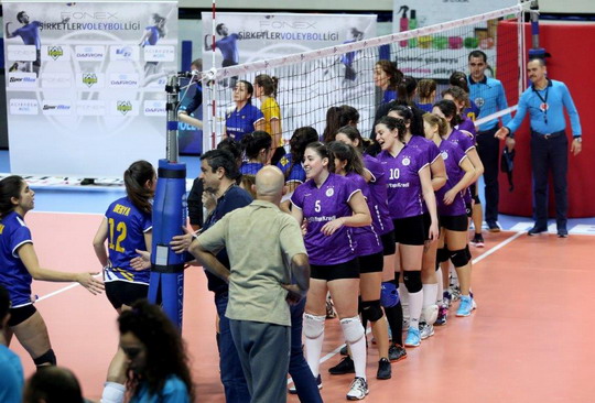 Kadın Voleybol Takımımız Bir Kez Daha Şampiyon...