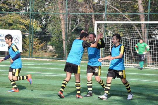 Futbolseverleri YKB CUP ve YKB LİG yarı final maçlarını izlemeye davet ediyoruz!