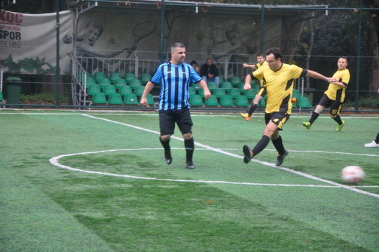 Futbol Turnuvası dördüncü hafta maçlarında rekabet kızışıyor...