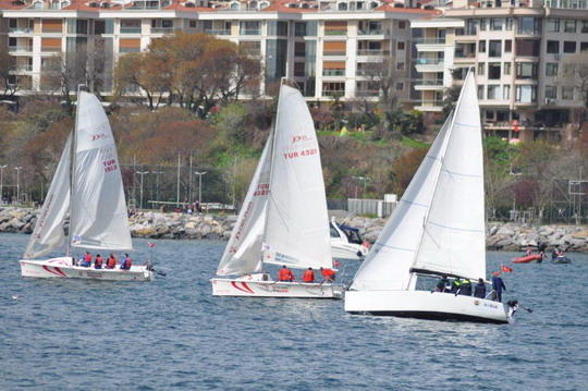 Koç Topluluğu Spor Şenliği Yelken Yarışları, Kalamış Setur Marina’da gerçekleştirildi!