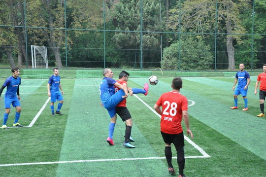 Futbol Turnuvasında ikinci hafta sürpriz sonuçlarla bitti.