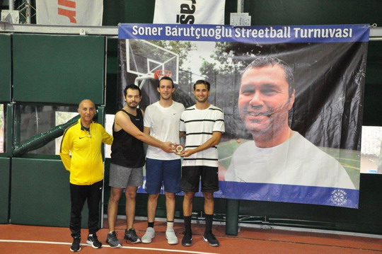 Soner Barutçuoğlu Streetball Turnuvası’nı tamamladık.