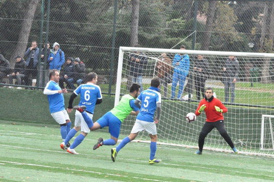 Yapı Kredi İstanbul Bölge Futbol Turnuvası’nda Yarı Final heyecanı başladı.