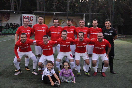 BizClub Futbol Turnuvasında ilk aşama grupları tamamlandı.