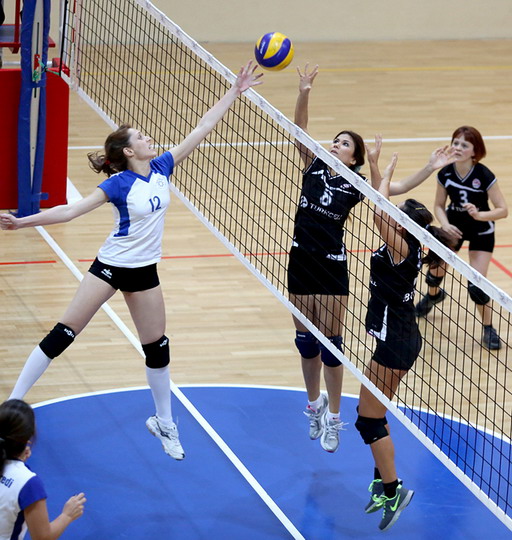 Voleybol Bayan Takımımız Fonex Şirketler Ligi’nde yarı finalde!