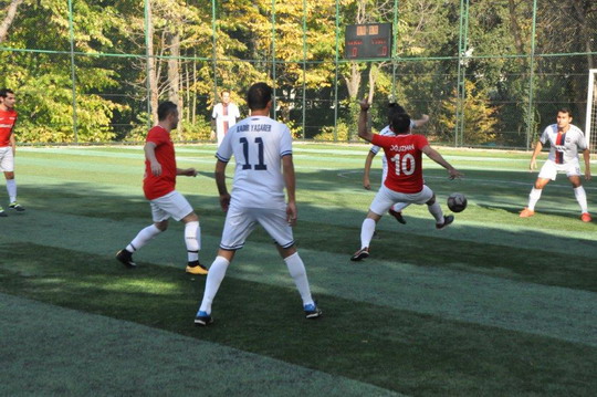 2019 Yılı BizClub İstanbul Futbol Turnuvası’nda Çeyrek Final karşılaşmaları geçtiğimiz hafta sonu Cumartesi  ve Pazar günü oynanan maçlarla tamamlandı.