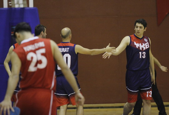 Yapı Kredi Erkek Basketbol Takımı CBL’de mücadeleye devam ediyor...