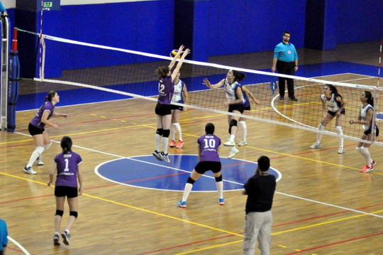 Voleybol Takımımız Şampiyonluk için sahaya çıkıyor...