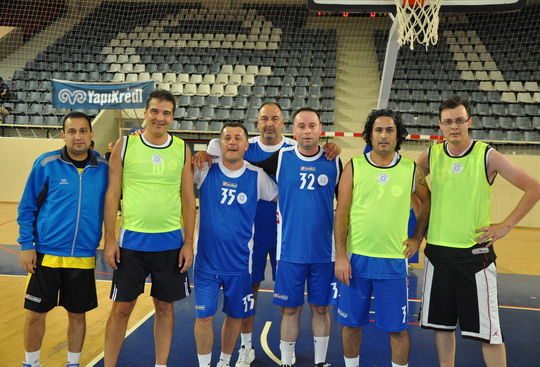 Yapı Kredi Bölge Spor Şenliği’nin 13'üncüsü İzmir'deydi...