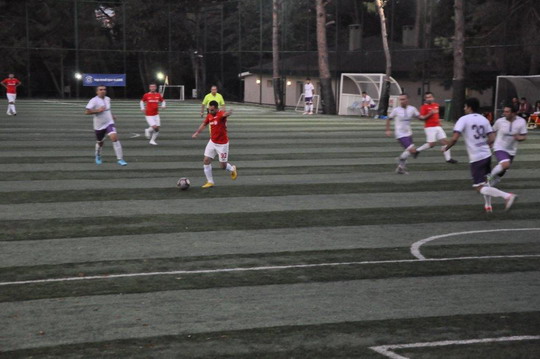 BizClub Futbol Turnuvasında ilk aşama grupları tamamlandı.
