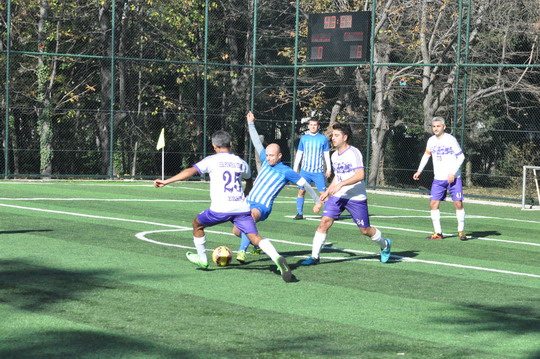 Futbol Turnuvası’nda finallere gidecek takımlar netleşmeye başladı...