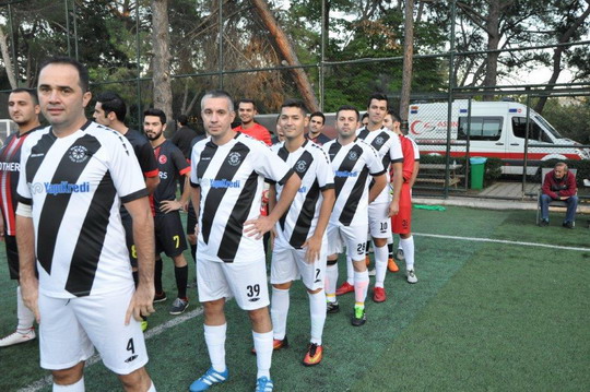 BizClub Futbol Turnuvası YKB CUP ve YKB LİG gruplarının ilk hafta maçları tamamlandı.