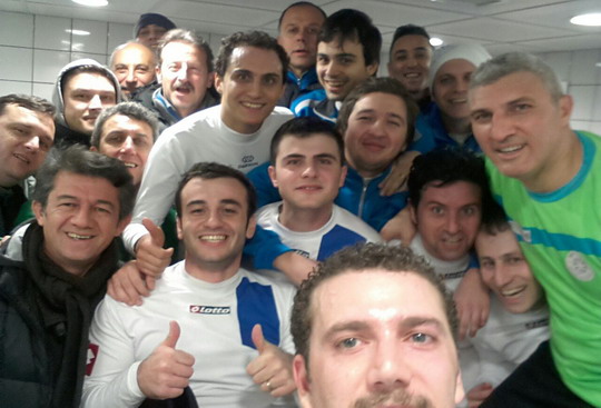 Yapı Kredi Genel Müdürlük Futbol Takımımız, Basisen Turnuvası’nda “Şampiyonluk” için final maçına çıkıyor....