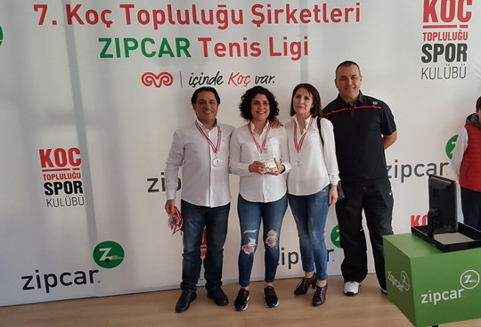Koç Topluluğu 7. Zipcar Tenis Ligi’nde şampiyon Yapı Kredi...