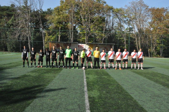 BizClub İstanbul Futbol Turnuvasında Final Heyecanı