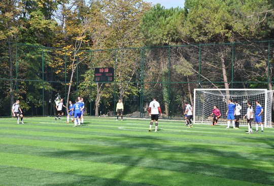 Yapı Kredi Futbol turnuvasında ikinci tur ilk maçları tamamlandı.