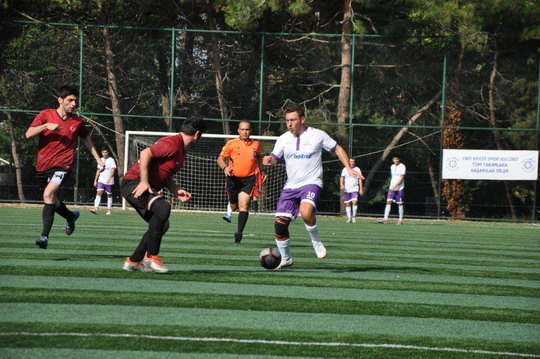 BizClub Futbol Turnuvası tüm hızıyla devam ediyor