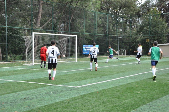 Futbol turnuvasında YKB CUP ve YKB LİG İkinci tur heyecanı başladı.