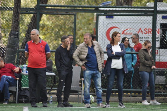 BizClub Futbol Turnuvasında ilk aşama grupları tamamlandı.