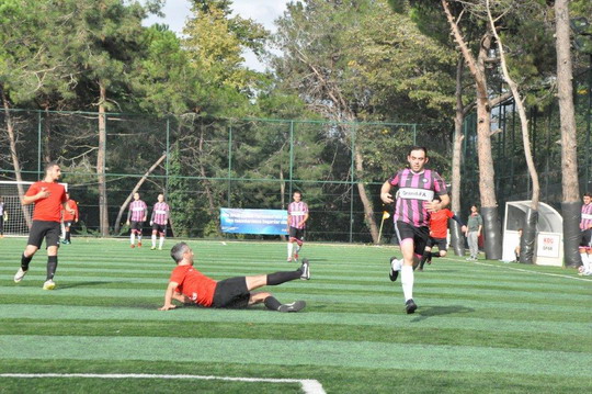 Futbol turnuvasında YKB CUP ve YKB LİG İkinci tur heyecanı başladı.