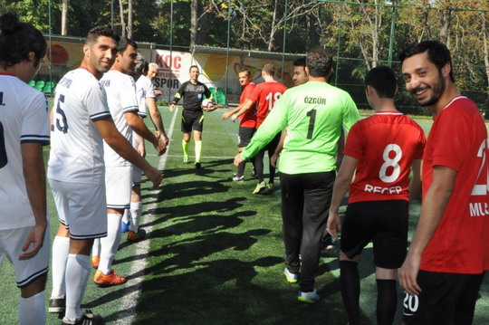 BizClub Futbol Turnuvası YKB CUP ve YKB LİG gruplarının ilk hafta maçları tamamlandı.