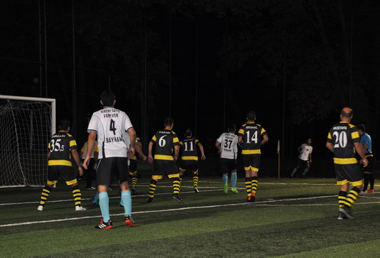 Yapı Kredi 2016 Yılı İstanbul Bölge Futbol Turnuvası ilk hafta karşılaşmalarıyla başladı.