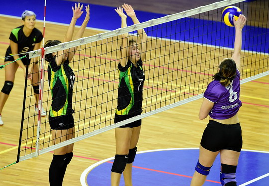 Kadın Voleybol Takımımız Şirketler Voleybol Ligi’ne galibiyetle başladı