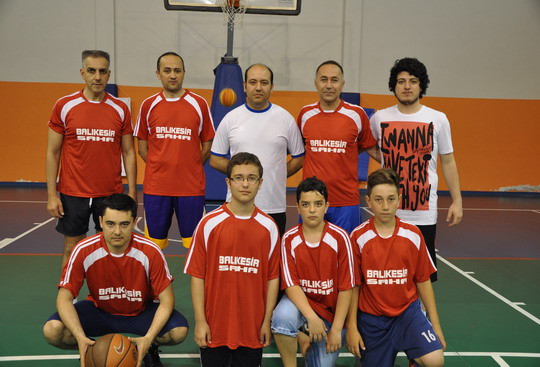 Yapı Kredi Bölge Spor Şenliği’nin 15'incisini Bursa’da rekor bir katılımla tamamladık...