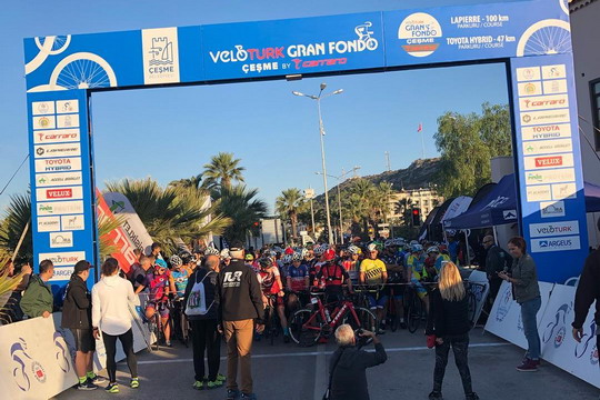 Bisikletçilerimizin Veloturk Gran Fondo Çeşme Yarışları.