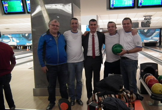 Basisen Sendikası İzmir Şubesi 2016 Yılı Bowling Turnuvası tamamlandı...