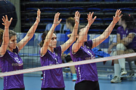 Kadın Voleybol Takımımız Bir Kez Daha Şampiyon...