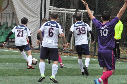 Yapı Kredi İstanbul Bölge Futbol Turnuvası’nda Yarı Final heyecanı başladı.