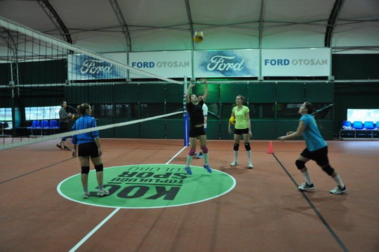 İstanbul Voleybol Takımlarımız yeni sezon hazırlıklarına başladı.