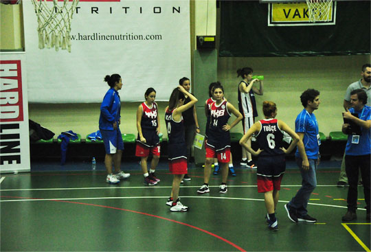 Yapı Kredi Bayan Basketbol Takımı Hardline  Şirketler Kadınlar Basketbol Ligi’nde...