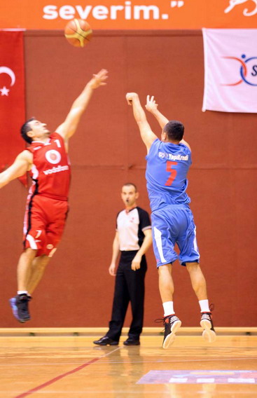 Basketbol Takımımızdan yeni sezona farklı bir merhaba!