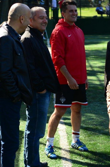 BizClub Futbol Turnuvası YKB CUP ve YKB LİG gruplarının ilk hafta maçları tamamlandı.
