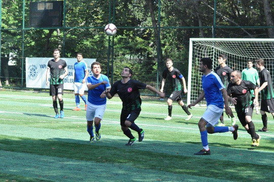 Futbol Turnuvasında ikinci hafta sürpriz sonuçlarla bitti.
