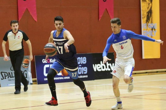 Yapı Kredi Erkek Basketbol Takımı, CBL - G grubunda lider koltuğuna oturdu.