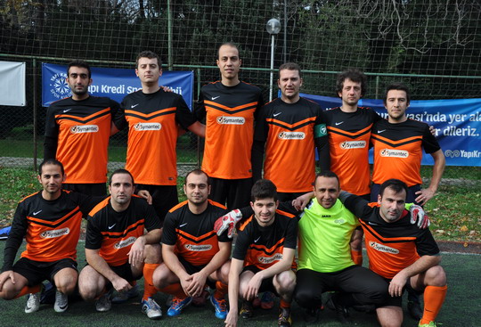 Yapı Kredi 2014 yılı İstanbul Bölge Futbol Turnuvası’nda  “final” haftası...