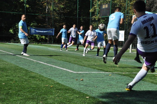 BizClub Futbol Turnuvası YKB CUP ve YKB LİG gruplarının ilk hafta maçları tamamlandı.
