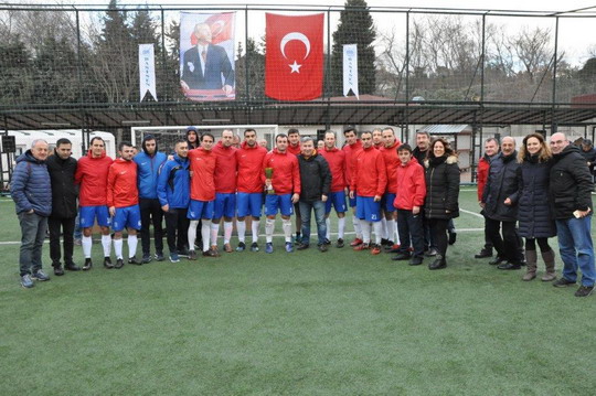 İstanbul Futbol Takımımız Basisen Futbol Turnuvası’nda ikinci oldu.