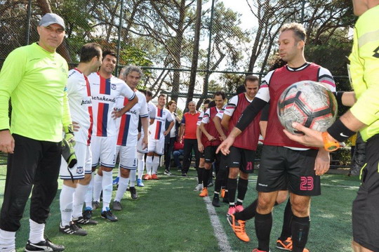 BizClub Futbol Turnuvasında ilk aşama grupları tamamlandı.