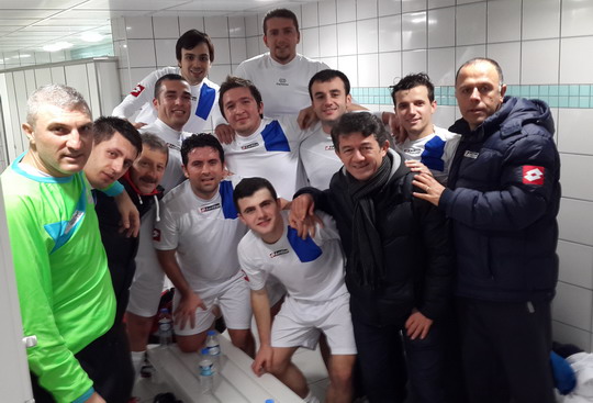 Yapı Kredi Genel Müdürlük Futbol Takımımız, Basisen Turnuvası’nda final gruplarına kalmayı garantiledi...
