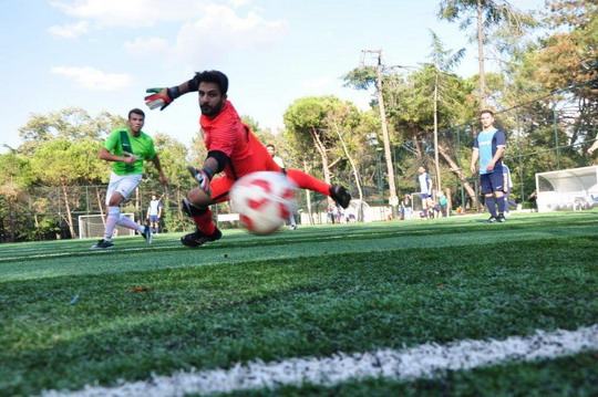 Futbol Turnuvası’nın üçüncü haftasında ailelerin ilgisi görülmeye değerdi!