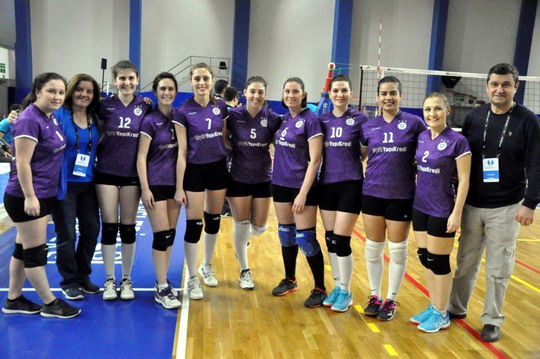 Voleybol Takımımız Şampiyonluk için sahaya çıkıyor...