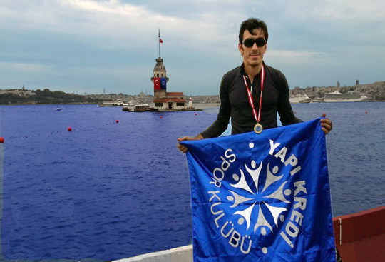 Kız Kulesi Yüzme Yarışması nefesleri kesti!